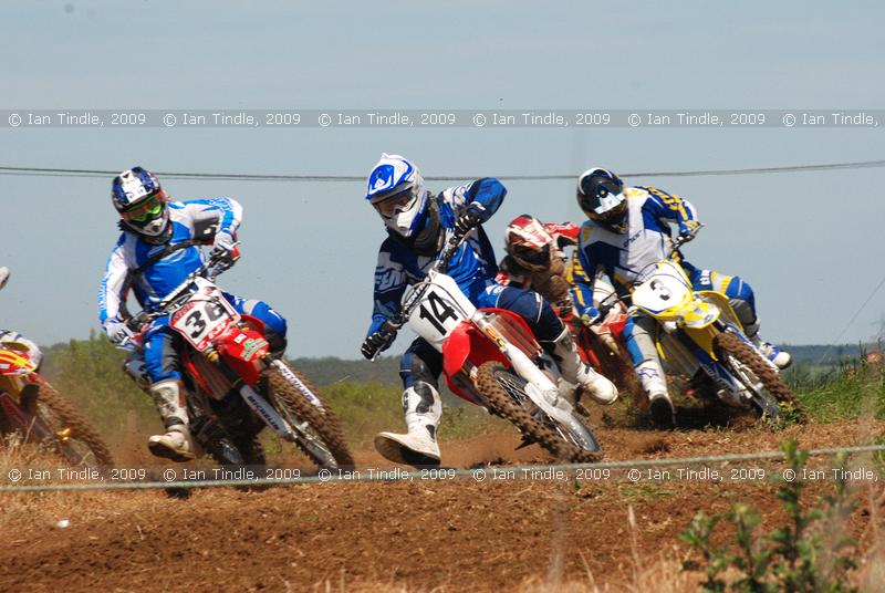 IGT-090524-2885 - #14 James Barnwell takes the holeshot