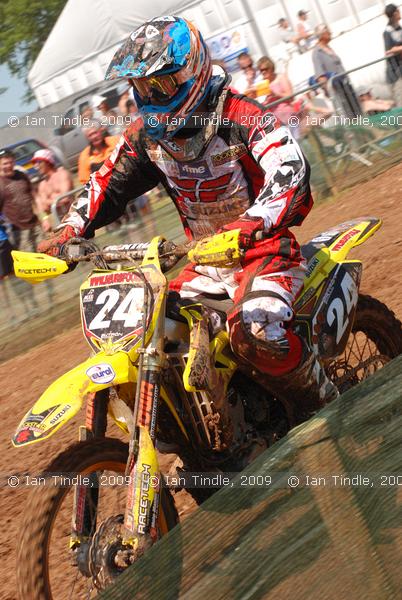 IGT-090530-4451 - #24 Antonio Butron Oliva MX2