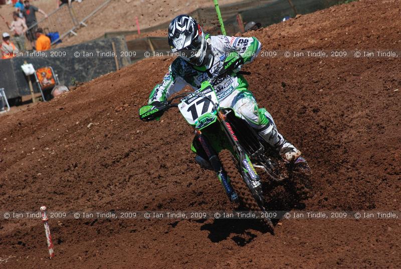 IGT-090530-4584 - #17 Gareth Swanepoel MX1