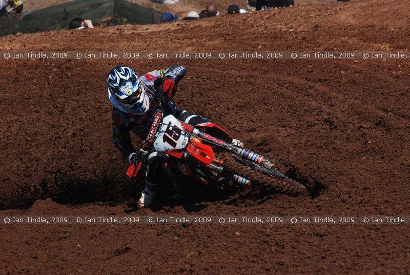 IGT-090530-4610 - #15 Julien Bill MX1