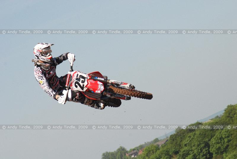 AGT-090531-6321 - #25 Clement Desalle MX1